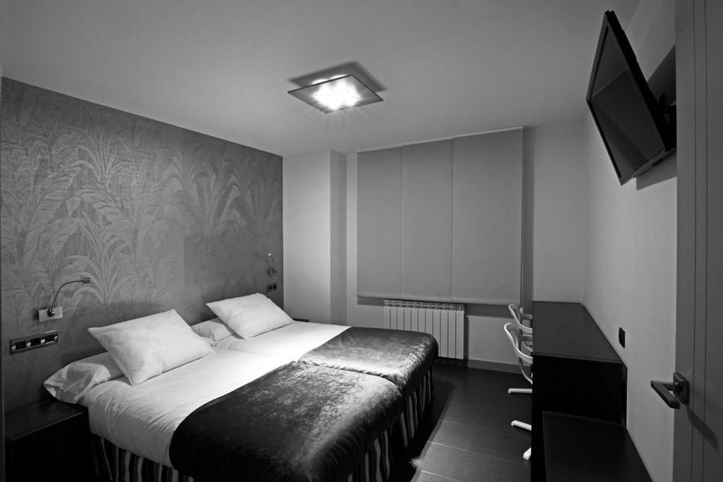 Hostal Averroes Burgo Habitación foto